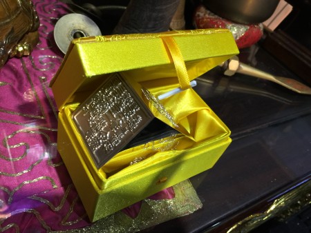 仙師金印四方方、老君神名在中央,兩邊兵馬團團轉、日月七星發光笀,行吾印令.......